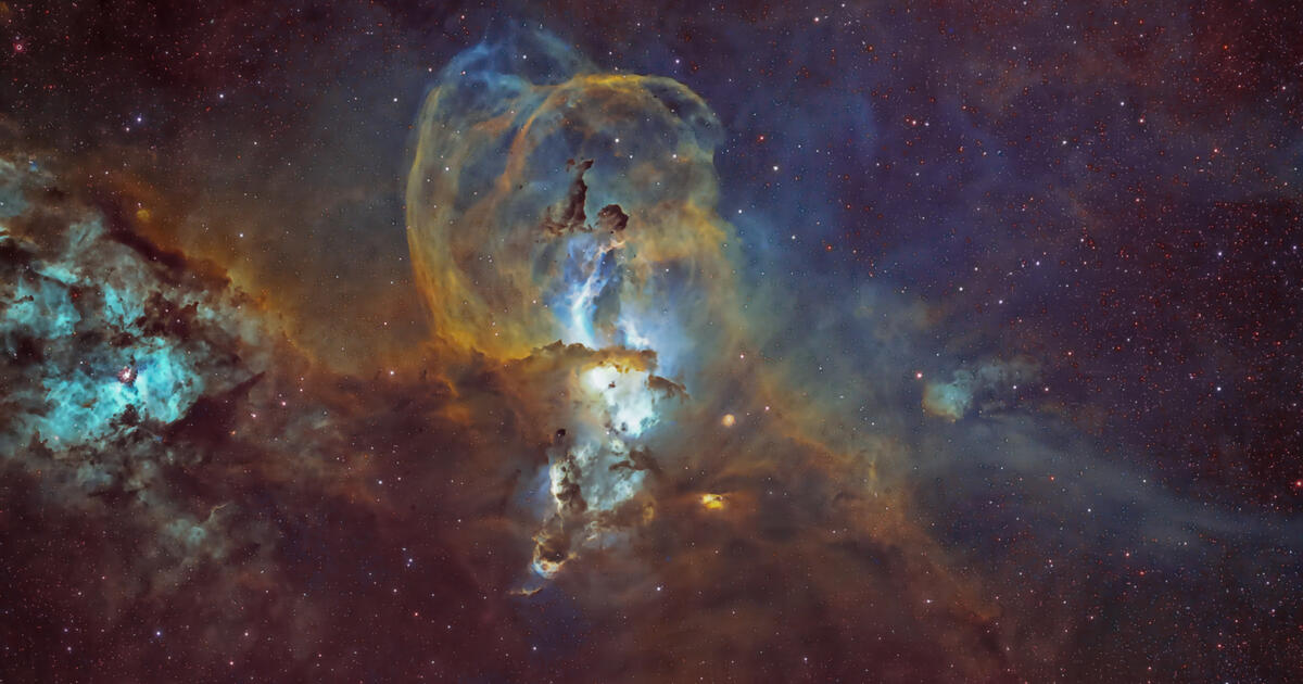 Statue of Liberty Nebula (NGC 3576) | Telescope Live